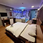Emsa Maltepedeki Eviniz Aparthotel 2*