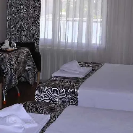 Aparthotel Emsa Maltepedeki Eviniz 2*